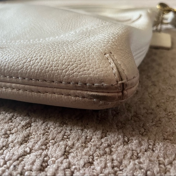 Coach Poppy Perri Hippie - Picture 7 of 10